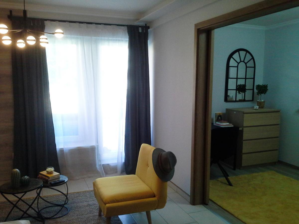 Alexandra Apartment Hajduszoboszlo - Chic Flat Exterior foto